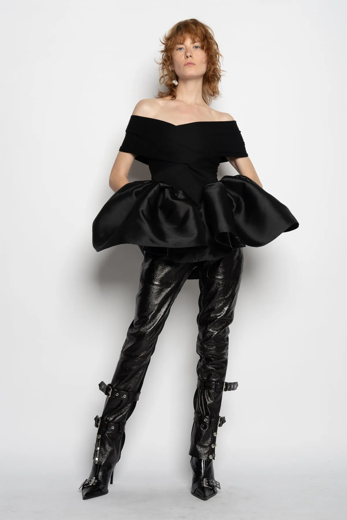 BLACK OFF SHOULDER TOP