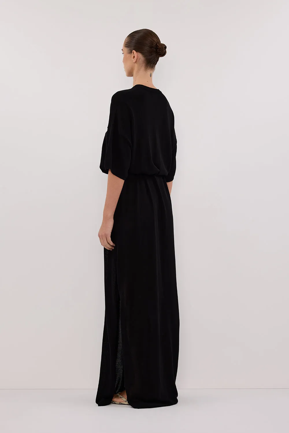 JACKI BLACK OVERSIZED SLEEVED KNIT MAXI DRESS