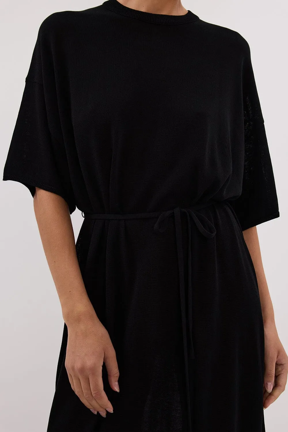 JACKI BLACK OVERSIZED SLEEVED KNIT MAXI DRESS