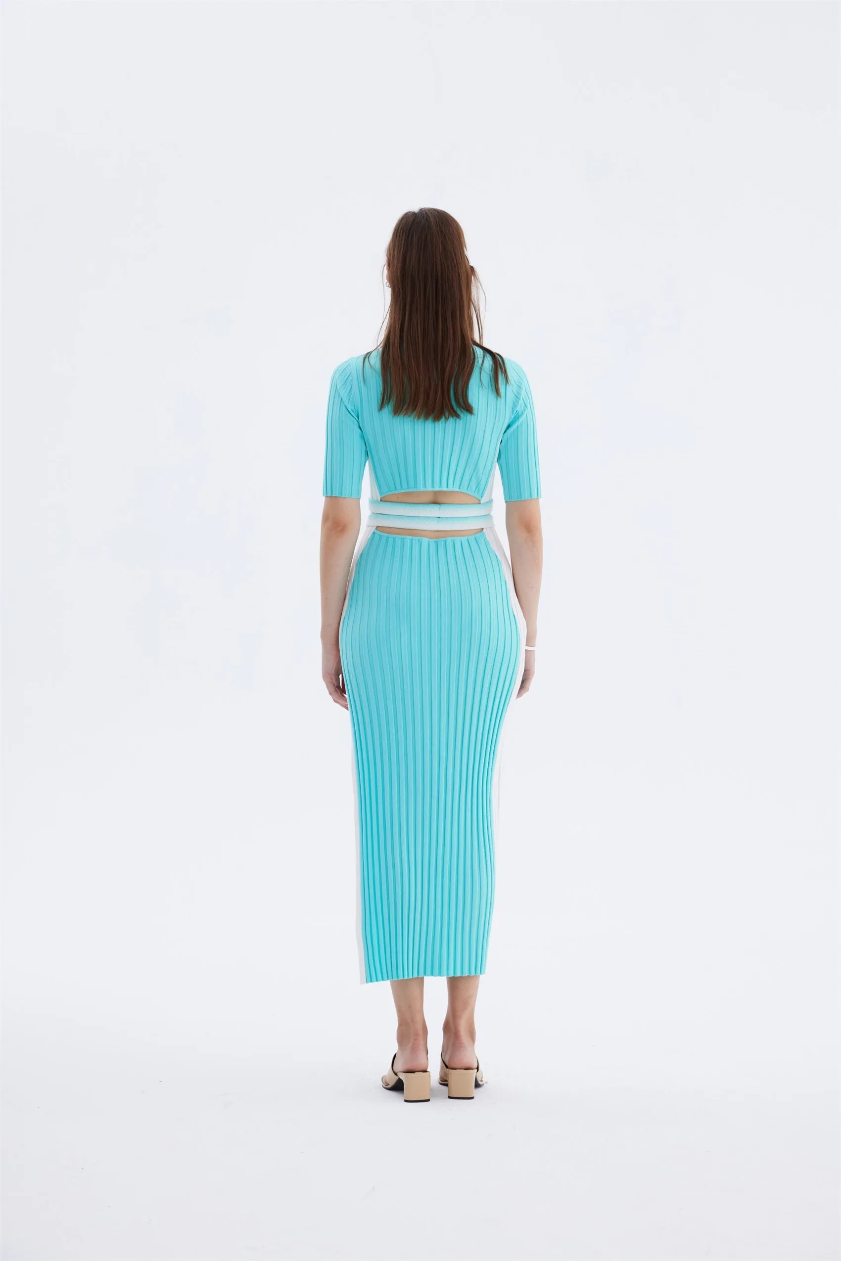 JODIE PLEATED LONG DRESS WITH WAVY SIDE SLIT