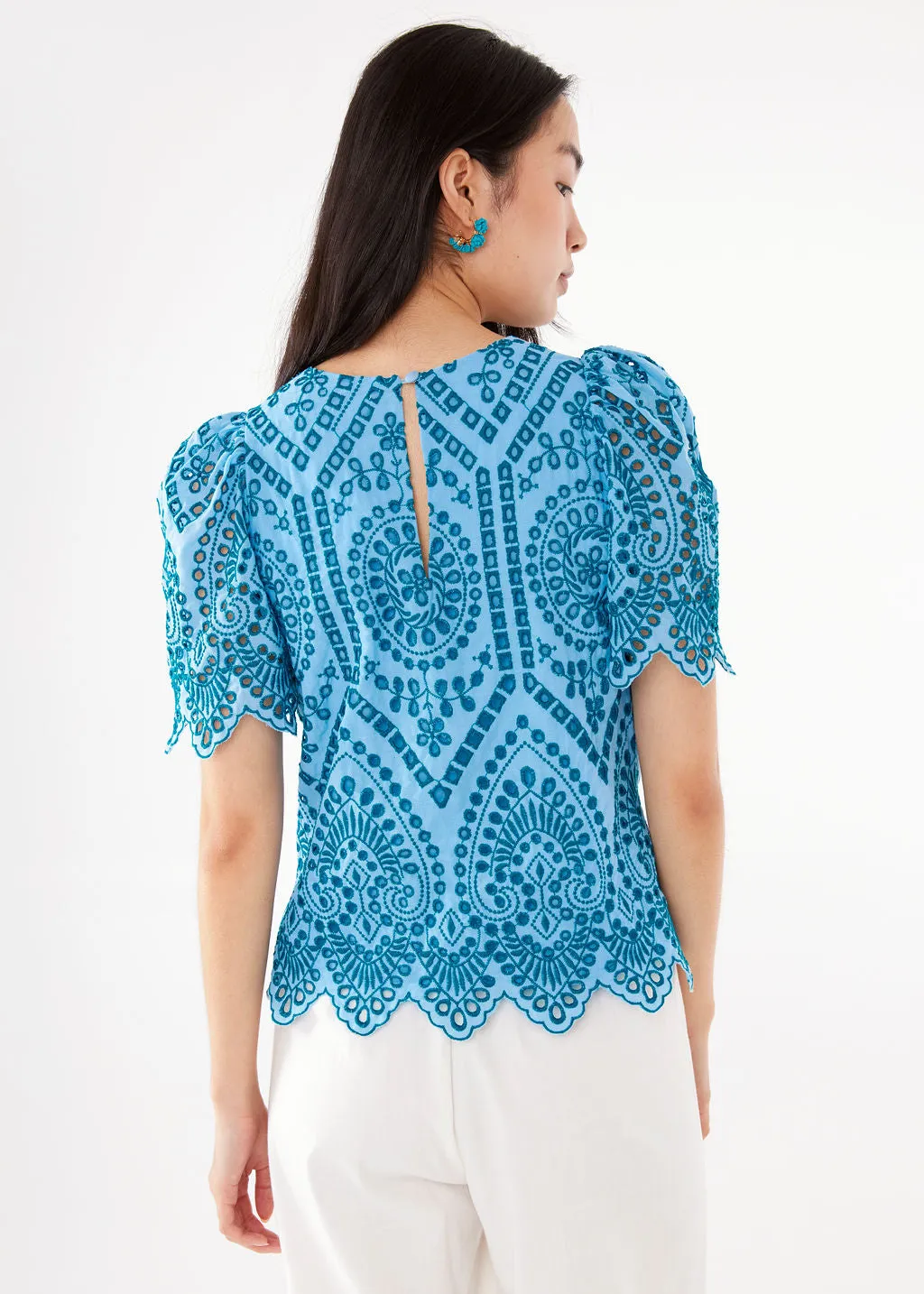 Marty Top Sky Blue Square Eyelet