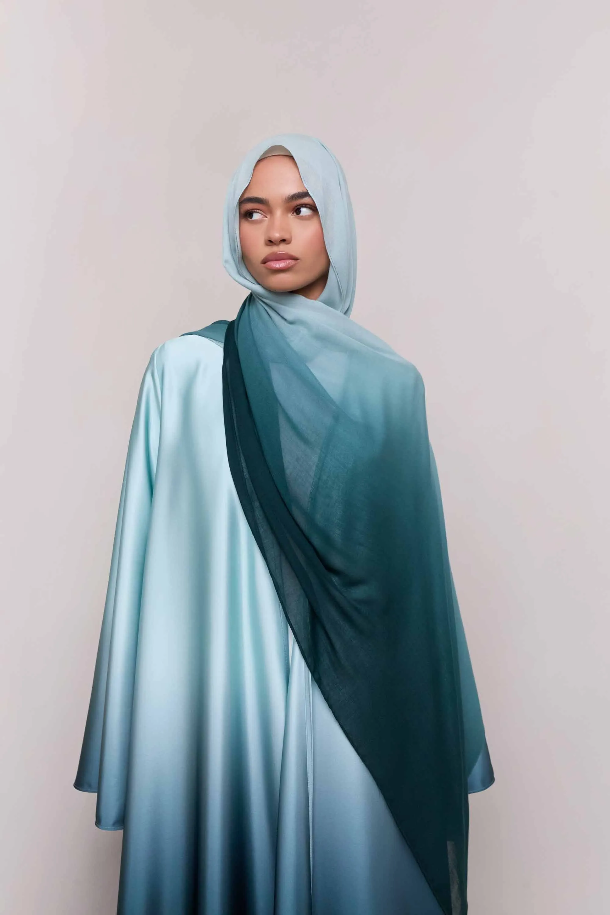 Ombre Modal Hijab - Night Pine