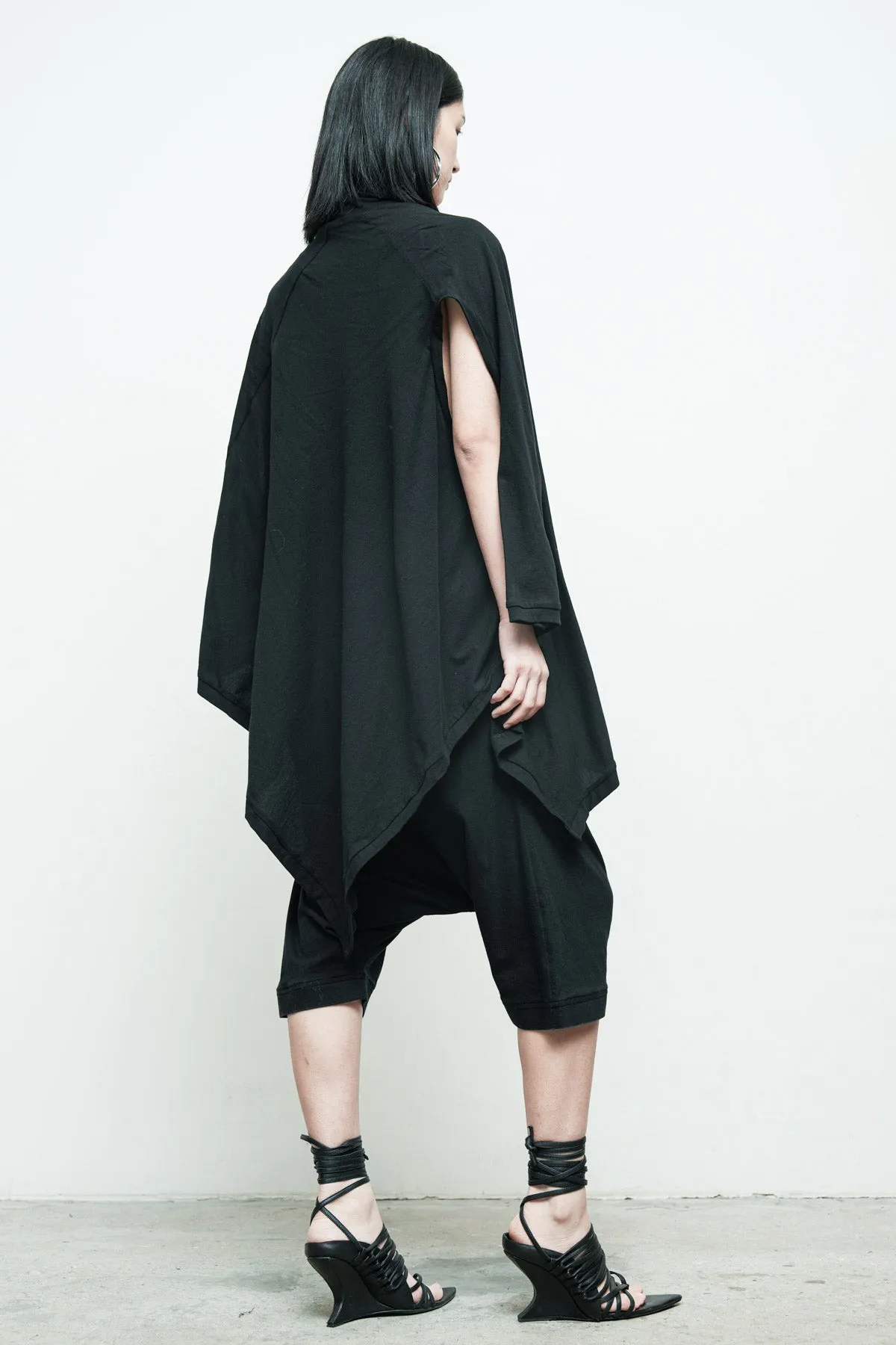 Serius Sleeveless