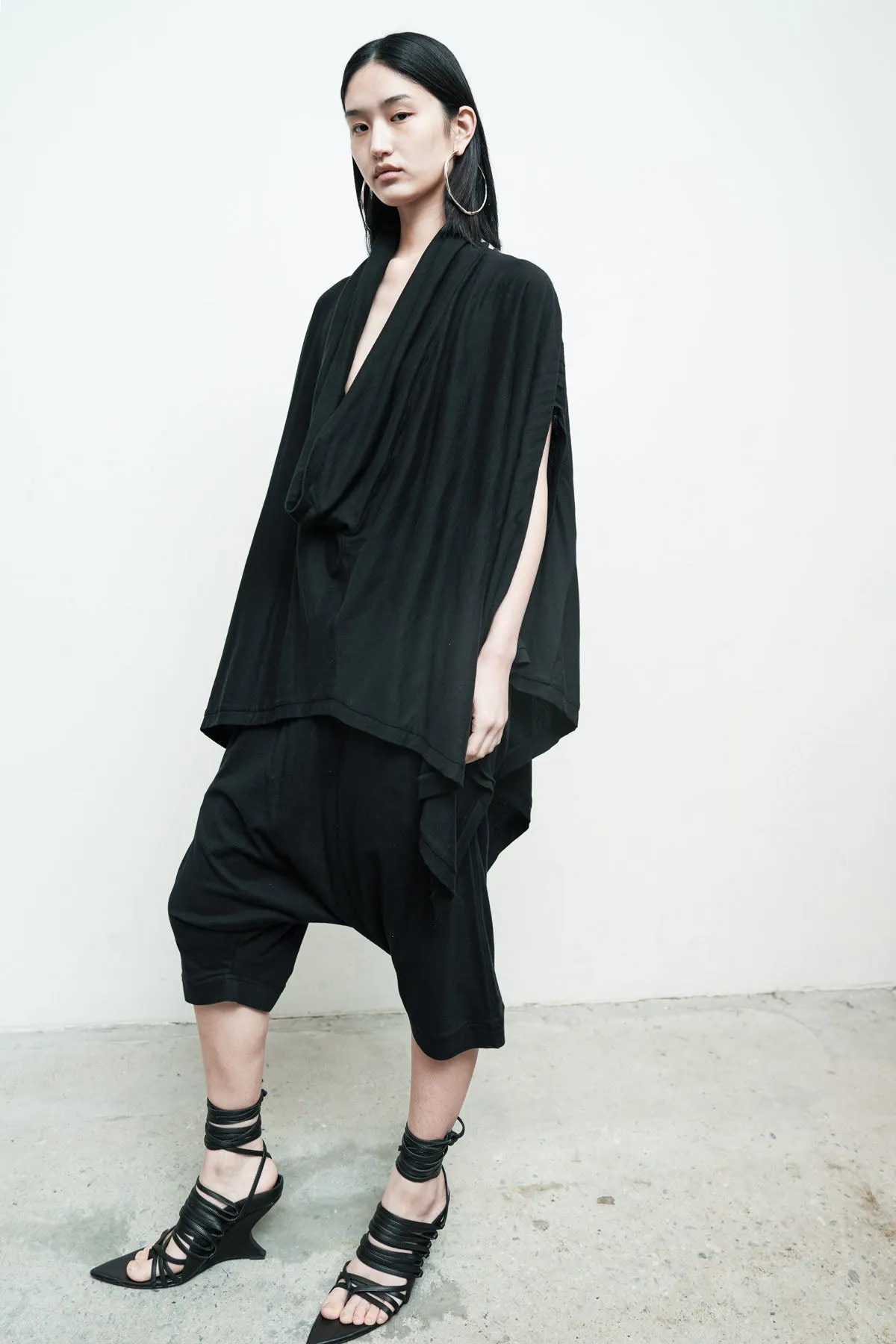 Serius Sleeveless
