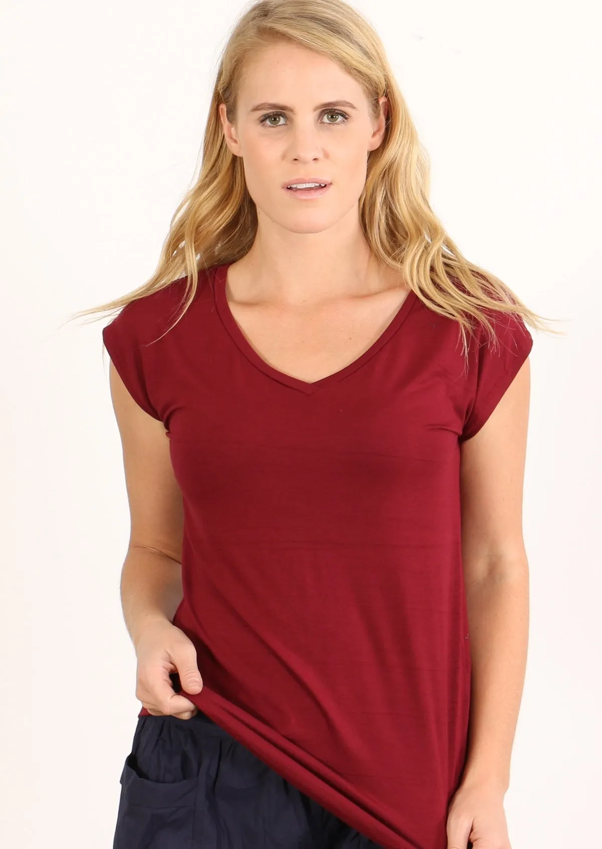 Simple Top V-neck Maroon