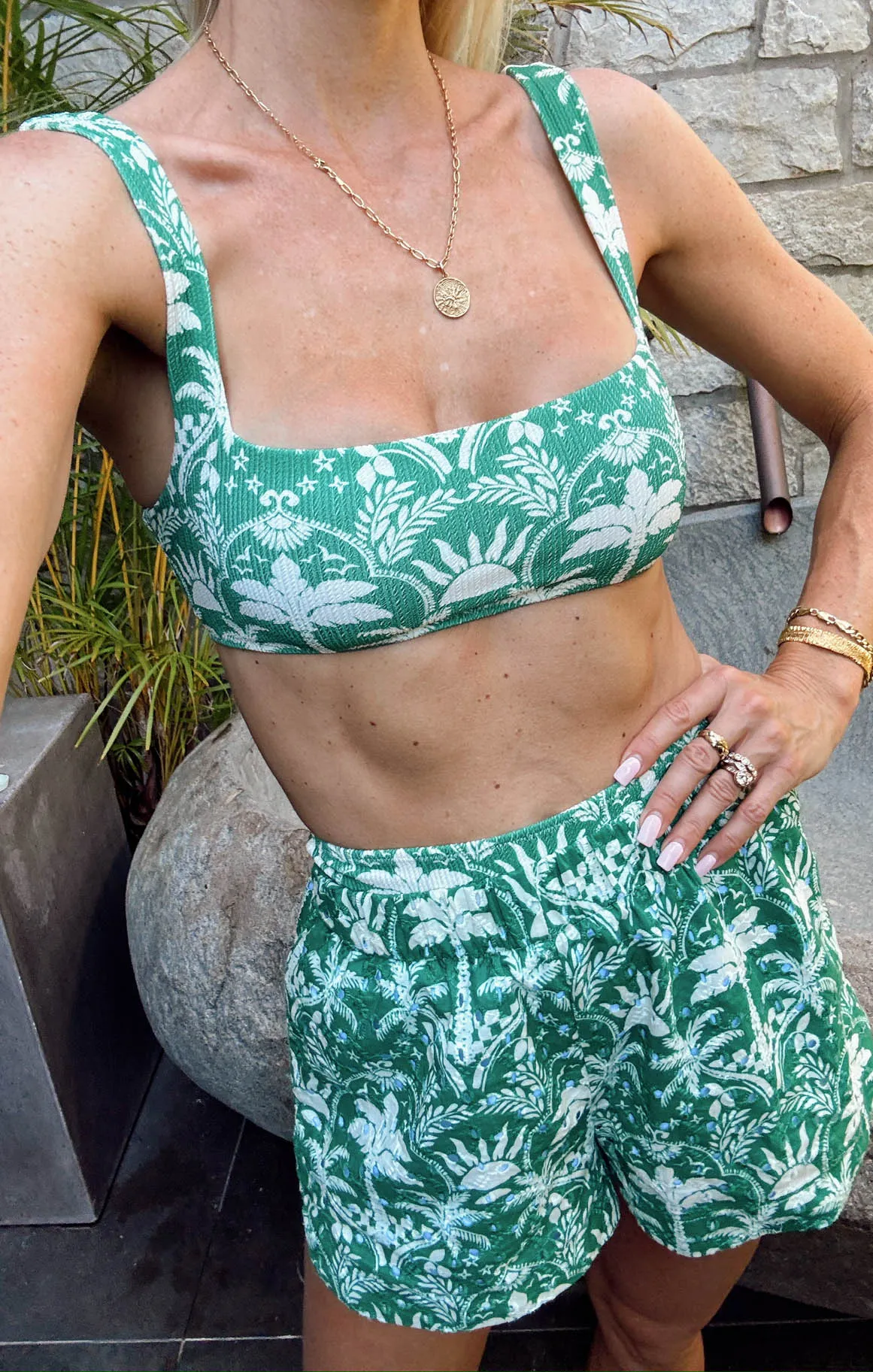 Waikiki Top ~ Tiki Palms Contour Scrunch